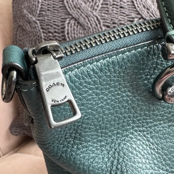 Coach Kacey crossbody bag dark green pebbled leather gunmetal hardware - Picture 7 of 12
